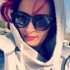 Meet your Posher, Aida